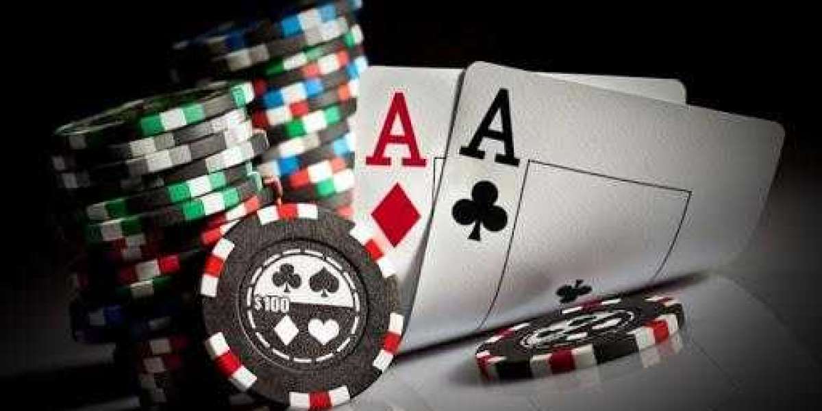 What is free online casino gambling?