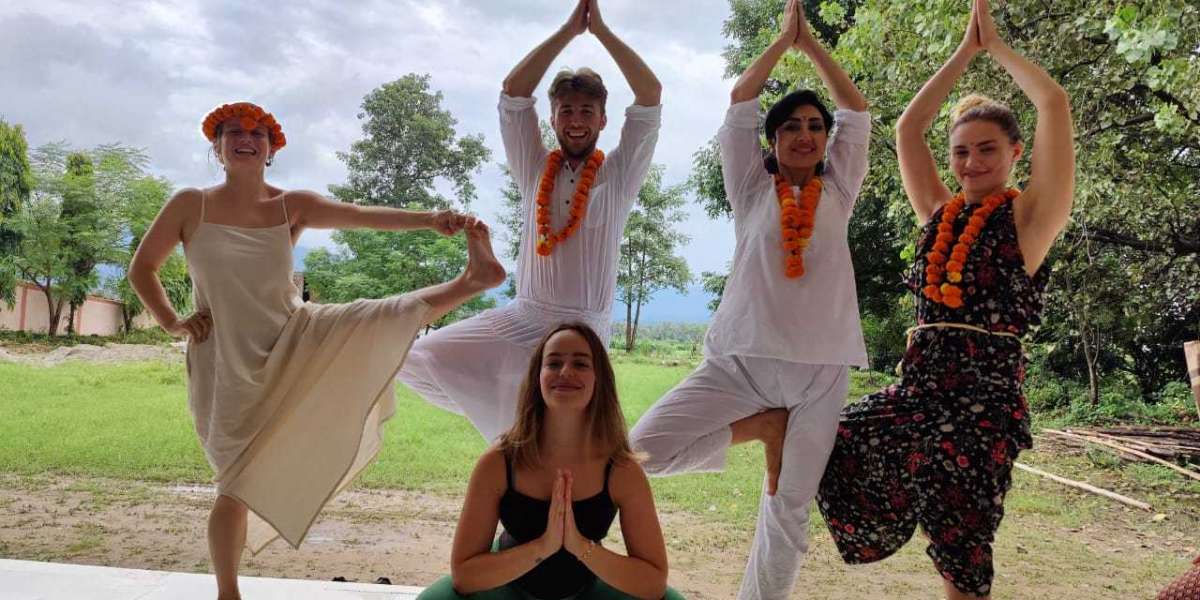 Yoga Training In Rishikesh