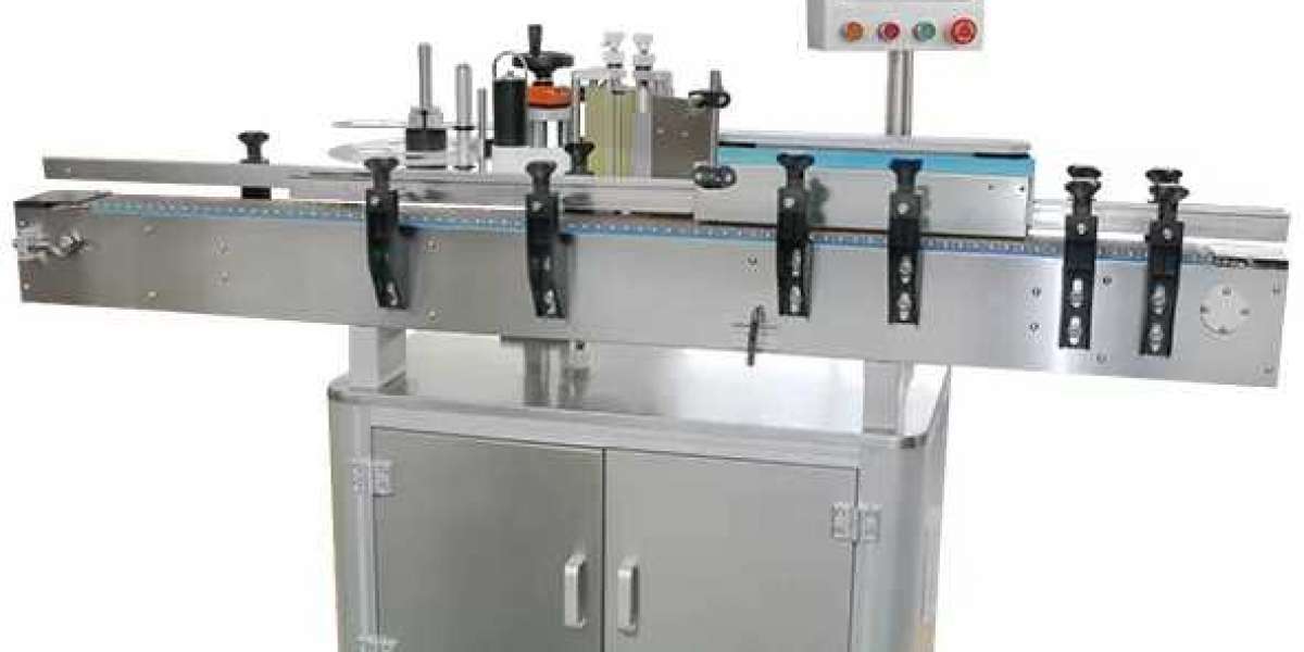 Characteristics of vertical round bottle labeler