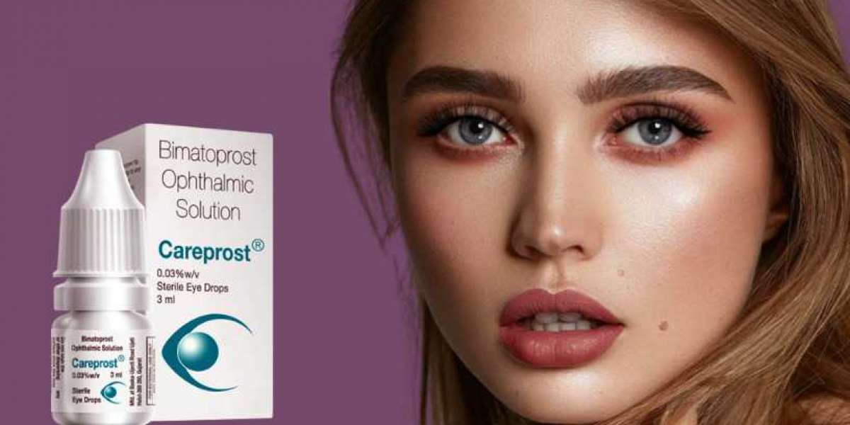 DIFFERENCE BETWEEN LATISSE AND CAREPROST FOR EYELASH GROWTH