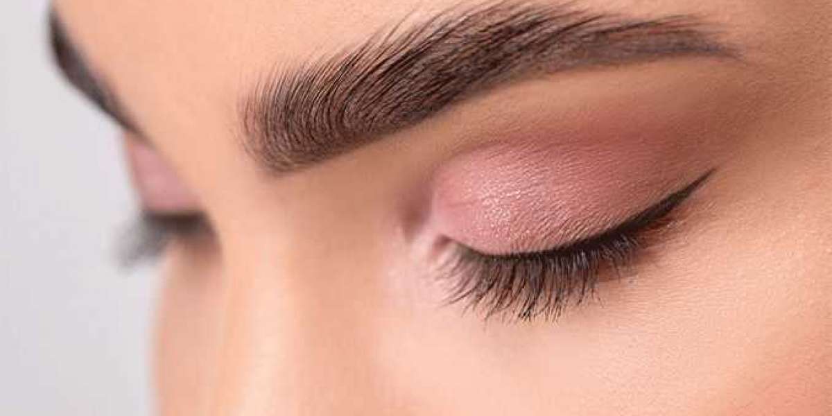 A Guide to Fading Old Microblading at Home